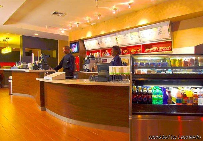 Courtyard By Marriott New York Laguardia Airport Hotel Étterem fotó