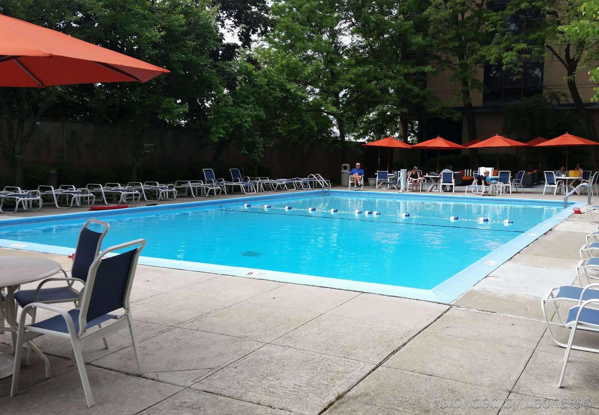 Courtyard By Marriott New York Laguardia Airport Hotel Kültér fotó