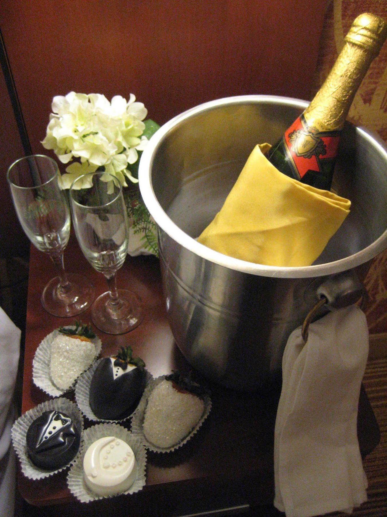Courtyard By Marriott New York Laguardia Airport Hotel Kültér fotó