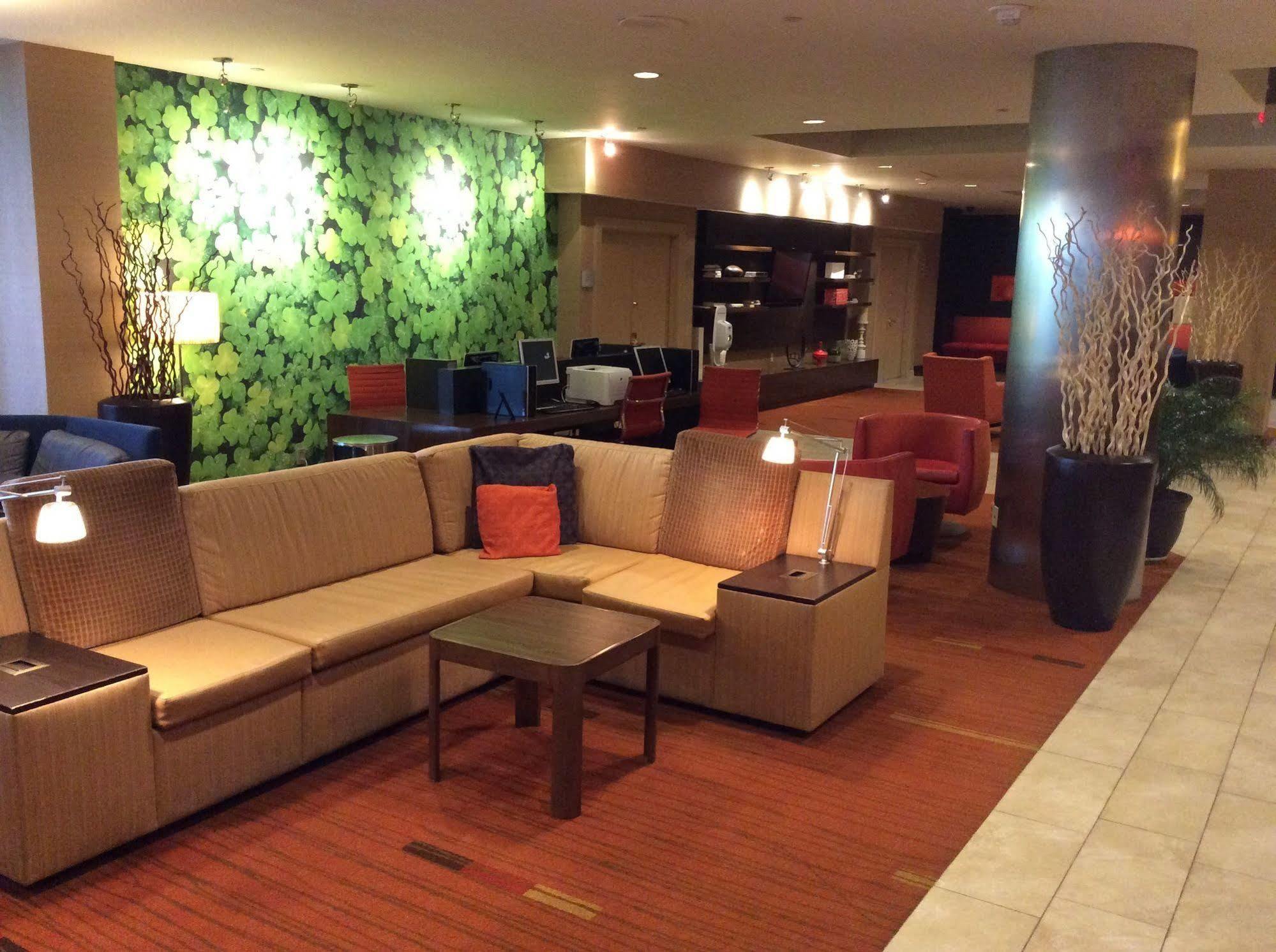 Courtyard By Marriott New York Laguardia Airport Hotel Kültér fotó