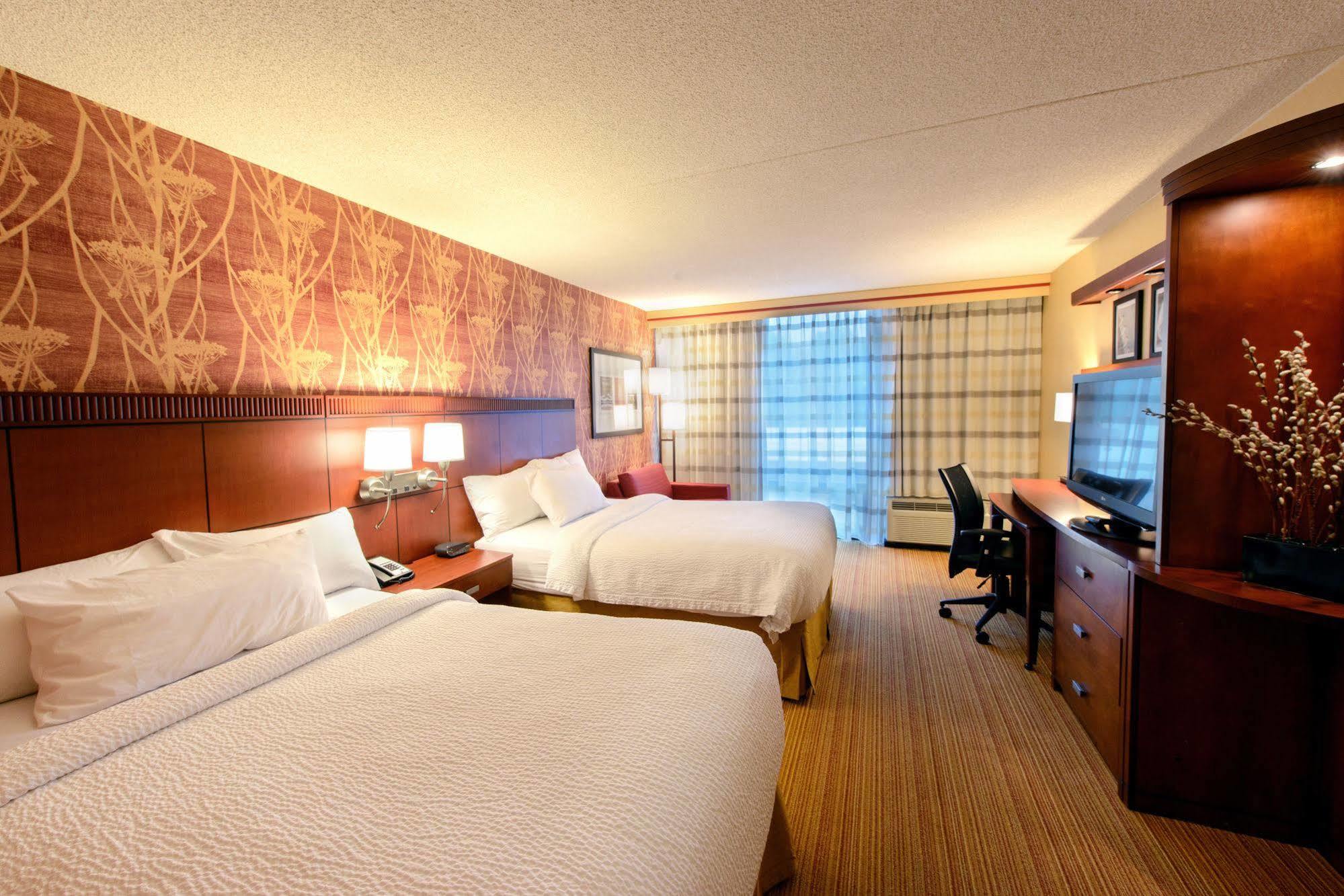 Courtyard By Marriott New York Laguardia Airport Hotel Kültér fotó